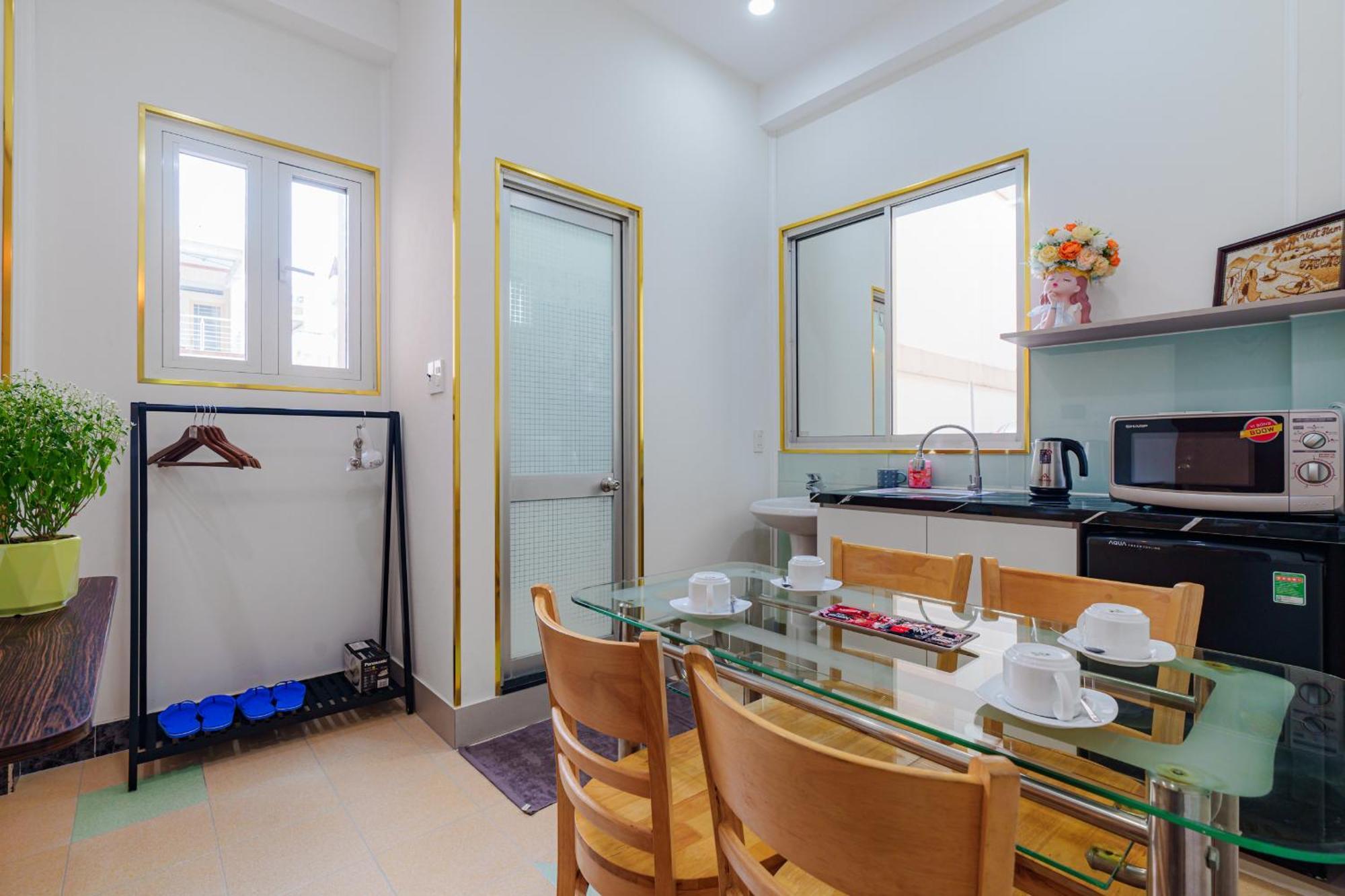 Co Chau Homestay Хошимин Экстерьер фото